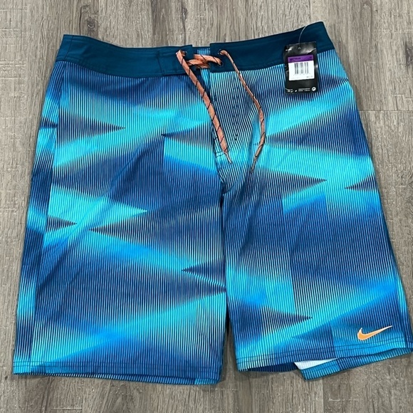 NWT Nike 32W Blue Drawstring Unlined Swim Trunks Blue Stripe Pattern - Picture 1 of 6
